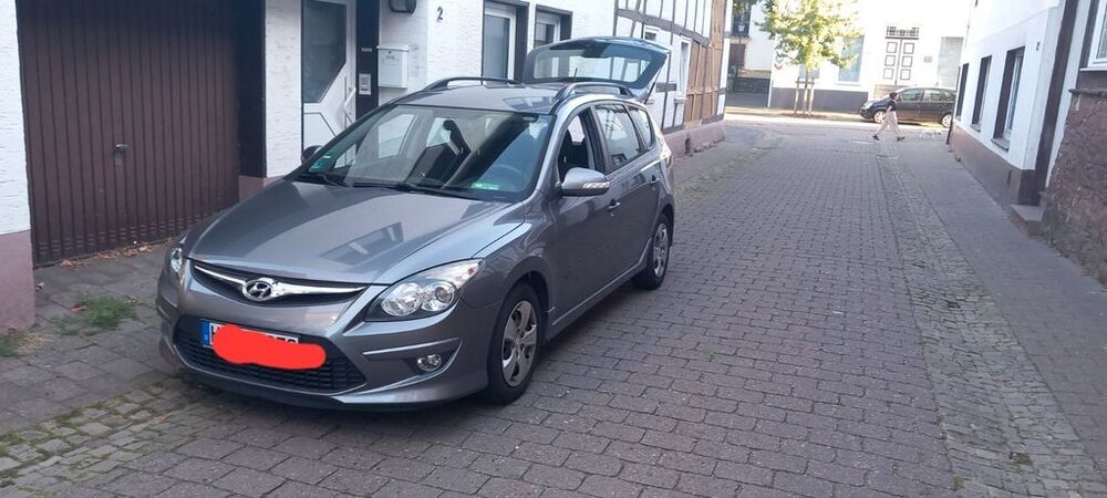 i30