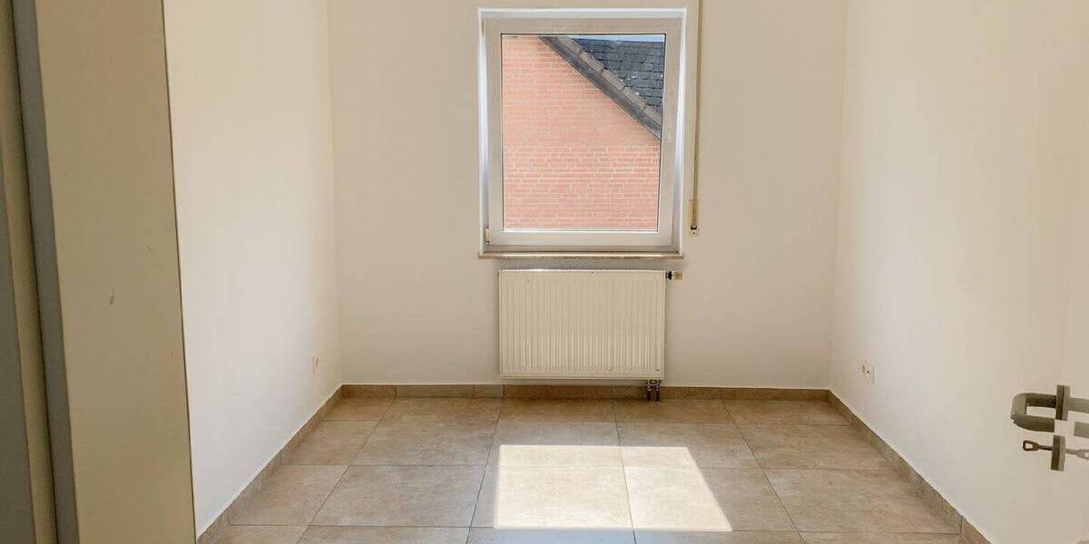 Mehrfamilienhaus, Wohnhaus Sinzig Westum - 8 Zimmer, 184 m&sup2;, 559.000&euro; | Angebot:25742971