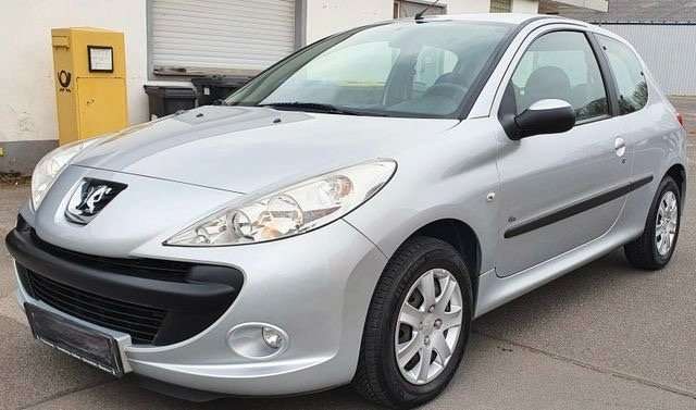 Peugeot 206 108.000 km 2.400 &euro; Bad Honnef 53604