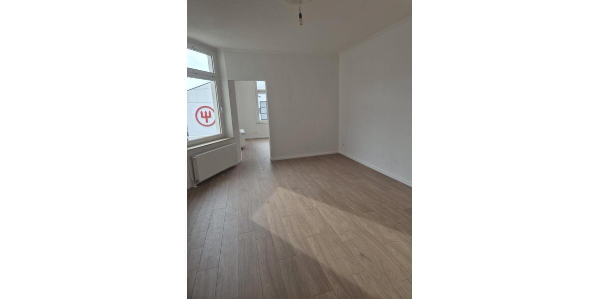Etagenwohnung Solingen Mitte - 5 Zimmer, 116 m&sup2;, 1.100&euro; | Angebot:26648947