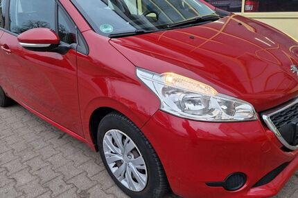 Peugeot 208 136.200 km 3.800 &euro; Rathenow 14712