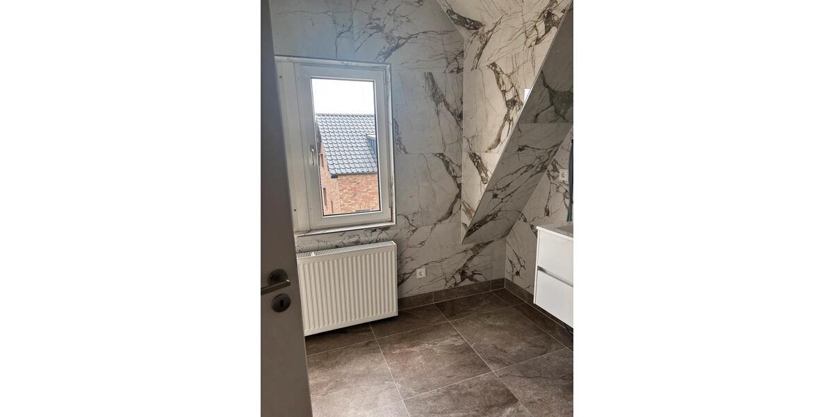 Dachgeschoßwohnung Troisdorf Altenrath - 2 Zimmer, 48 m&sup2;, 750&euro; | Angebot:25967588