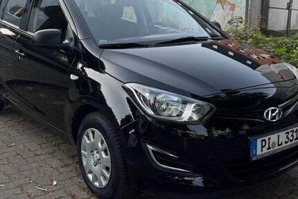 Hyundai i20 83.000 km 5.500 &euro; Elmshorn 25337