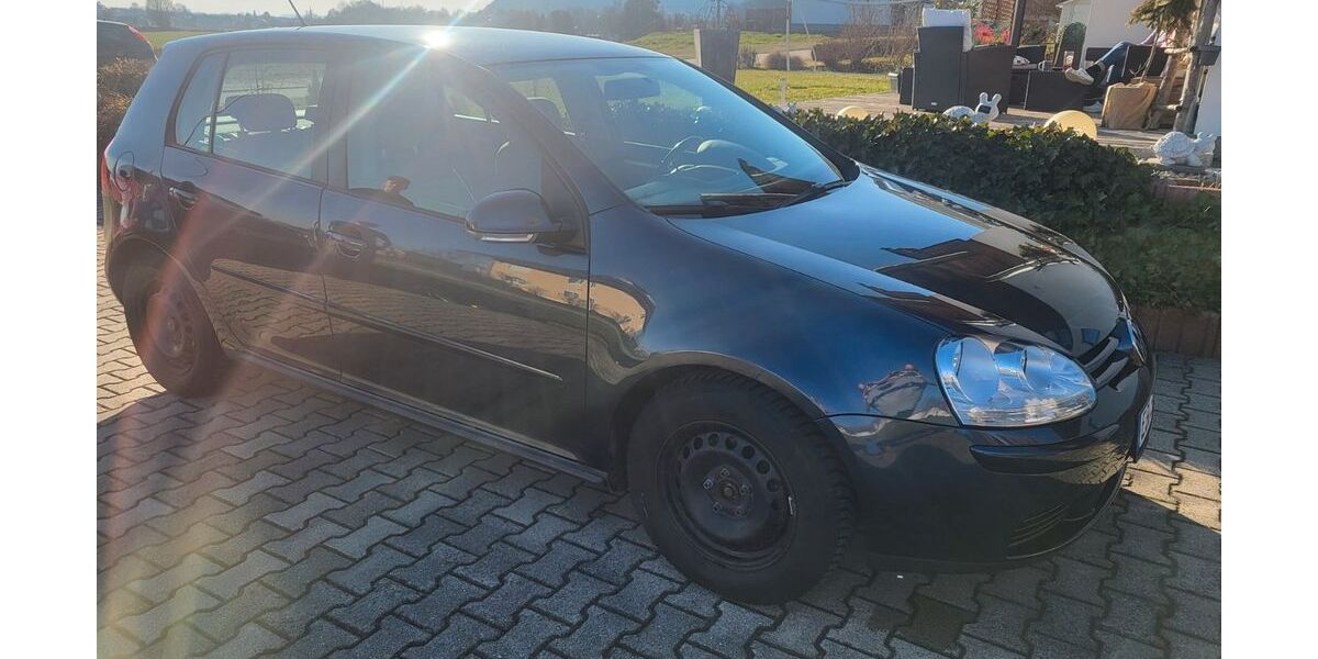 VW Golf 104.500 km 3.099 &euro; Simbach am Inn 84359