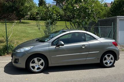 Peugeot 207 124.500 km 5.900 &euro; Albstadt 72461
