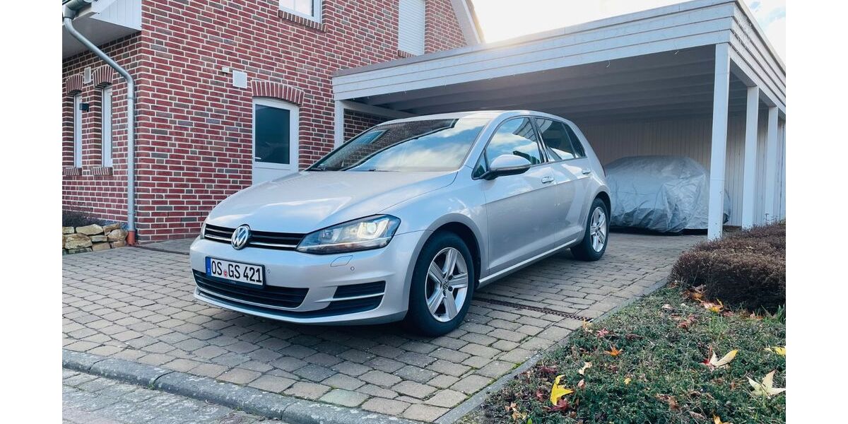 VW Golf 97.985 km 9.875 &euro; Melle 49326