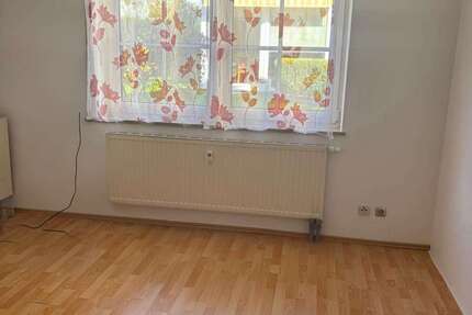 Wohnung Bindlach - 3 Zimmer, 81 m&sup2;, 820&euro; | Angebot:26395700