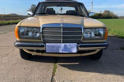 Mercedes-Benz 230 119.000 km 13.500 &euro; Bernburg (Saale), Stadt 06406