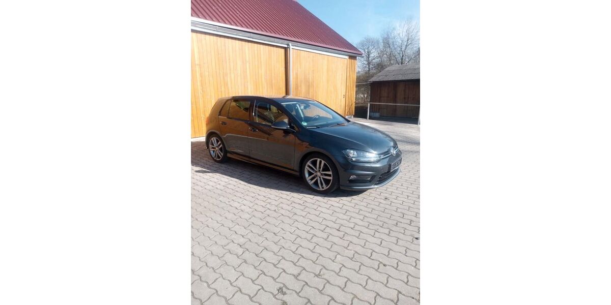 VW Golf 96.000 km 13.499 &euro; Konnersreuth 95692