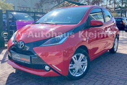 Toyota Aygo (X) 25.100 km 9.990 &euro; Borkheide 14822