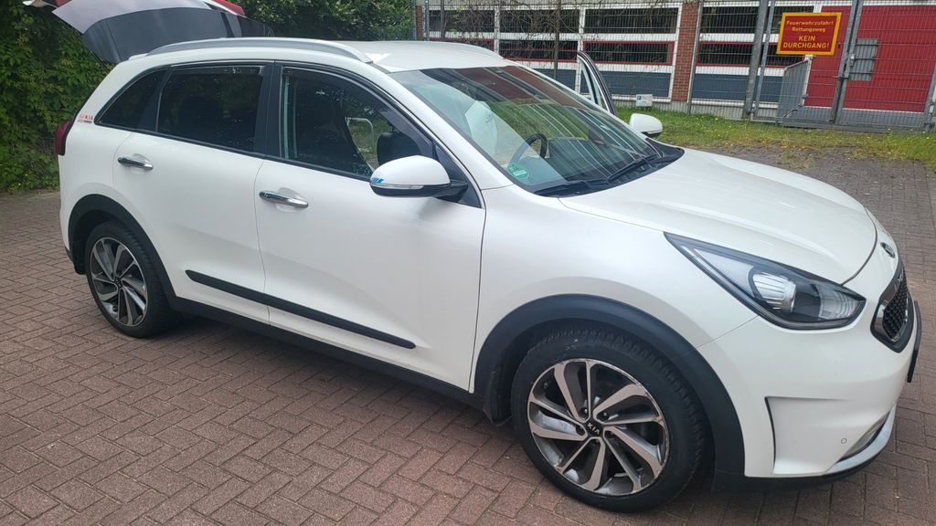 Kia Niro 191.000 km 11.500 &euro; Trittau 22946