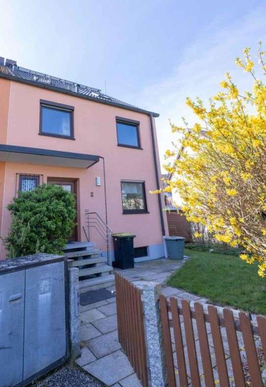Haus zum Kaufen in Oberasbach 549.000 € 125 m²