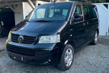 VW T5 Multivan 311.000 km 8.100 &euro; FOCKBEK 24787