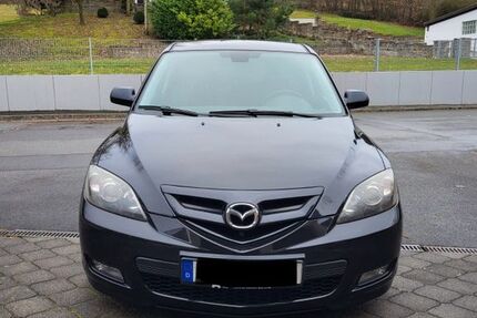 Mazda 3 210.000 km 2.699 &euro; Heroldsbach 91336