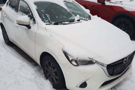 Mazda 2 98.064 km 10.980 &euro; Hollenstedt 21279