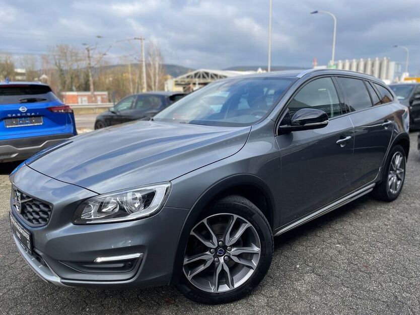 V60 Cross Country