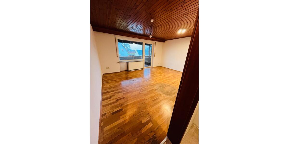 Etagenwohnung Pressath - 2 Zimmer, 74 m&sup2;, 123&euro; | Angebot:26336635