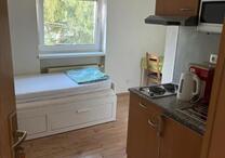 Kleine vollmöblierte Wohnung für 1 Person. Ideal für Pendler.