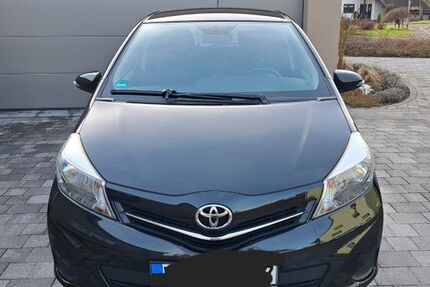 Toyota Yaris 103.000 km 6.900 &euro; Gimbweiler 55767