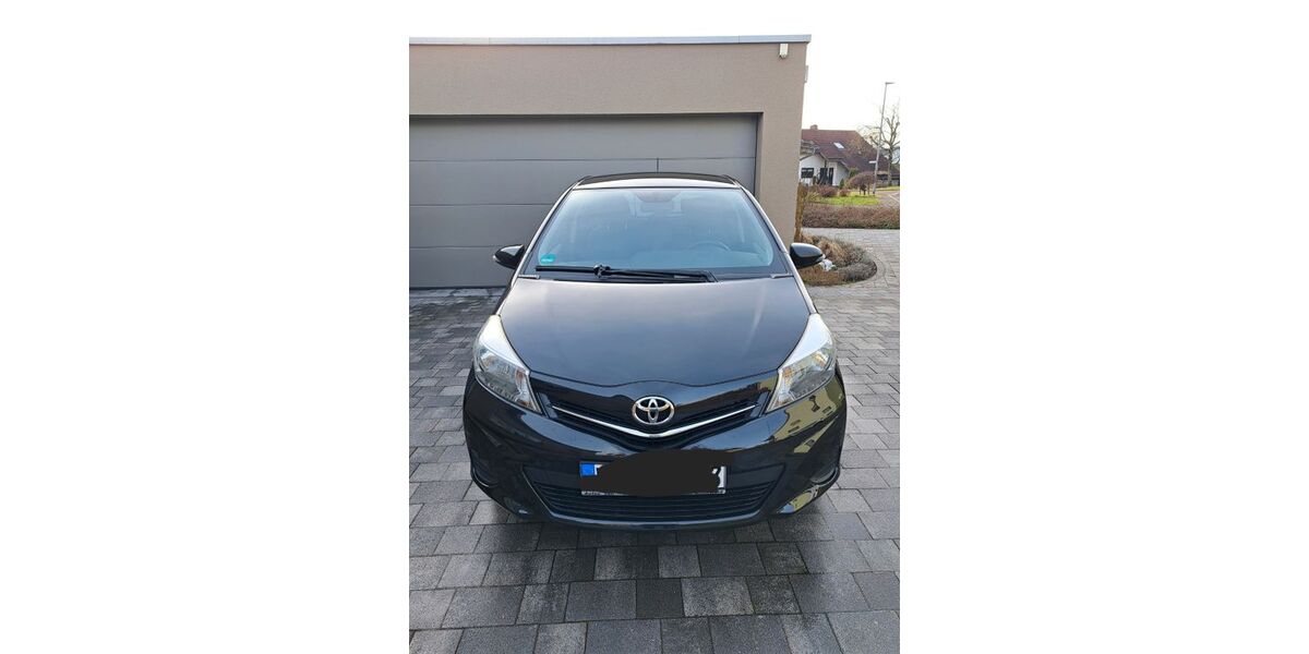 Toyota Yaris 103.000 km 6.900 &euro; Gimbweiler 55767
