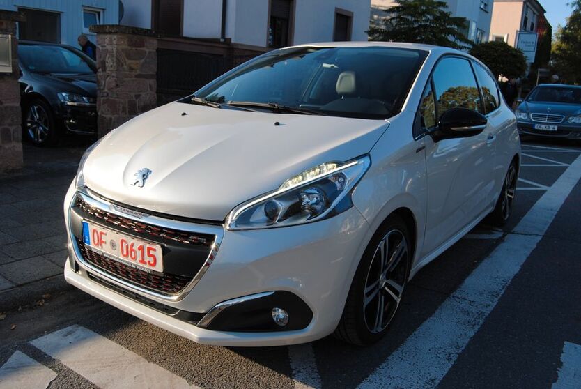 Peugeot 208 137.550 km 9.480 € Dreieich 63303