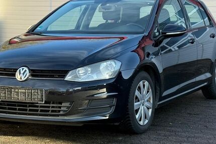 VW Golf 152.118 km 9.890 &euro; Traunwalchen 83374