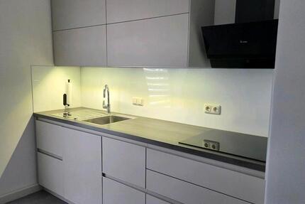 2 Zimmer Wohnung ca. 70 m2 Altstadt Altbau möbliert, Aufzug zimmer