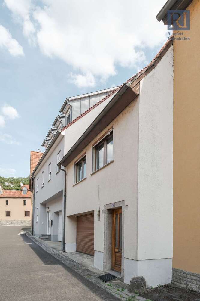 Haus zum Kaufen in Randersacker 199.000 € 107 m²