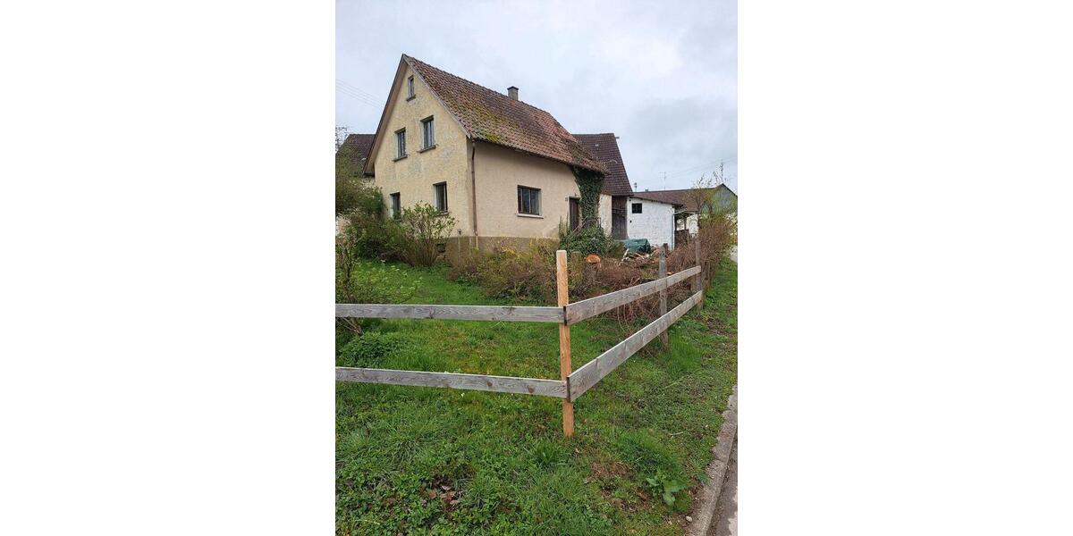 Einfamilienhaus Meßkirch - 4 Zimmer, 100 m&sup2;, 80.000&euro; | Angebot:26121640