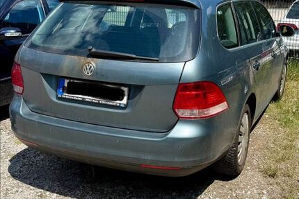 VW Golf 110.000 km 2.100 &euro; Stein 90547