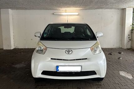 Toyota IQ 135.000 km 5.999 &euro; Hamburg 22359