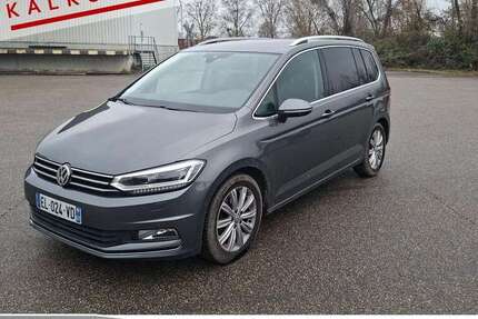 VW Touran 124.800 km 15.685 &euro; Achern 77855