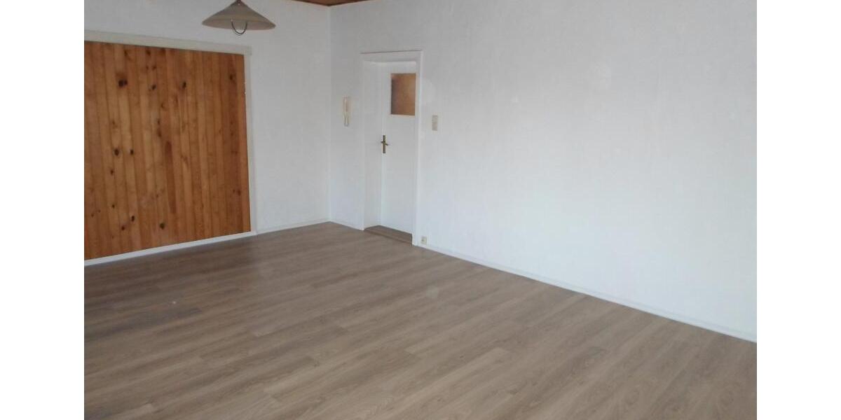 3 Raum Wohnung sowie Wohnküche 3 zimmer