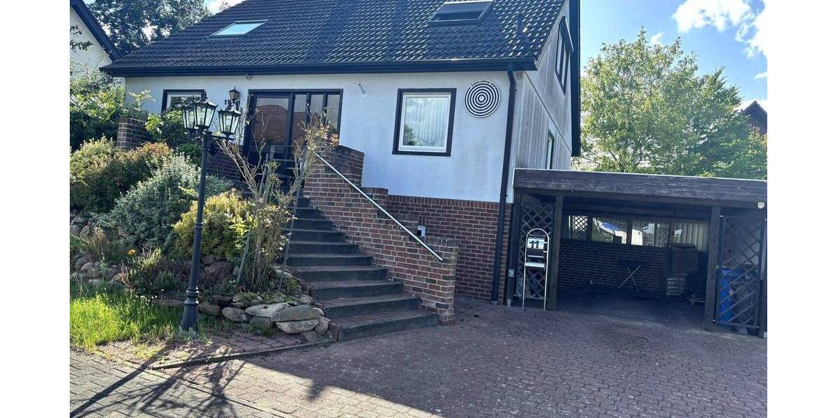 Einfamilienhaus Bergen - 5 Zimmer, 150 m&sup2;, 175.000&euro; | Angebot:25674280