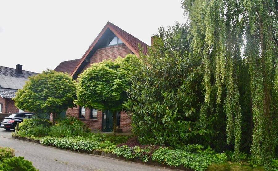 Charmantes Einfamilienhaus mit Doppelgarage in naturnaher Lage in Merzen Landkreis Osnabrück