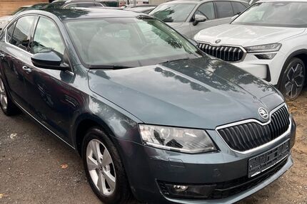 Skoda Octavia 196.239 km 8.990 € Berlin 13597