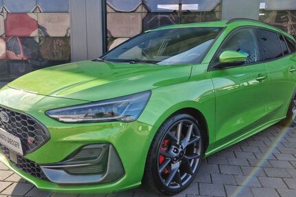 Ford Focus 32.715 km 31.900 &euro; Arnschwang 93473