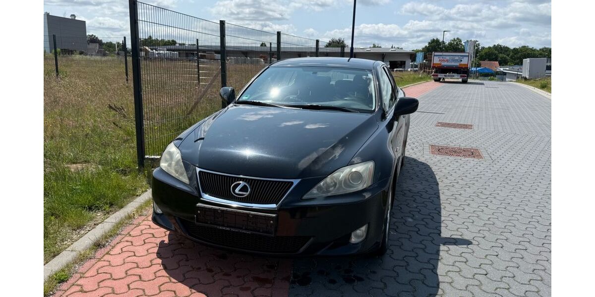 Lexus IS 220 243.000 km 4.790 &euro; salzhausen 21376