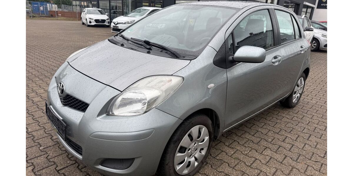 Toyota Yaris 117.000 km 3.490 &euro; Graben-Neudorf 76676