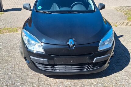 Renault Megane 222.500 km 1.299 &euro; Neetze 22398