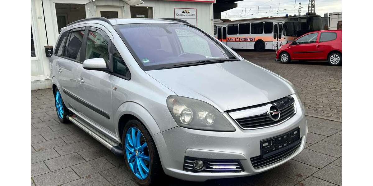 Opel Zafira 288.000 km 2.650 &euro; München 81825