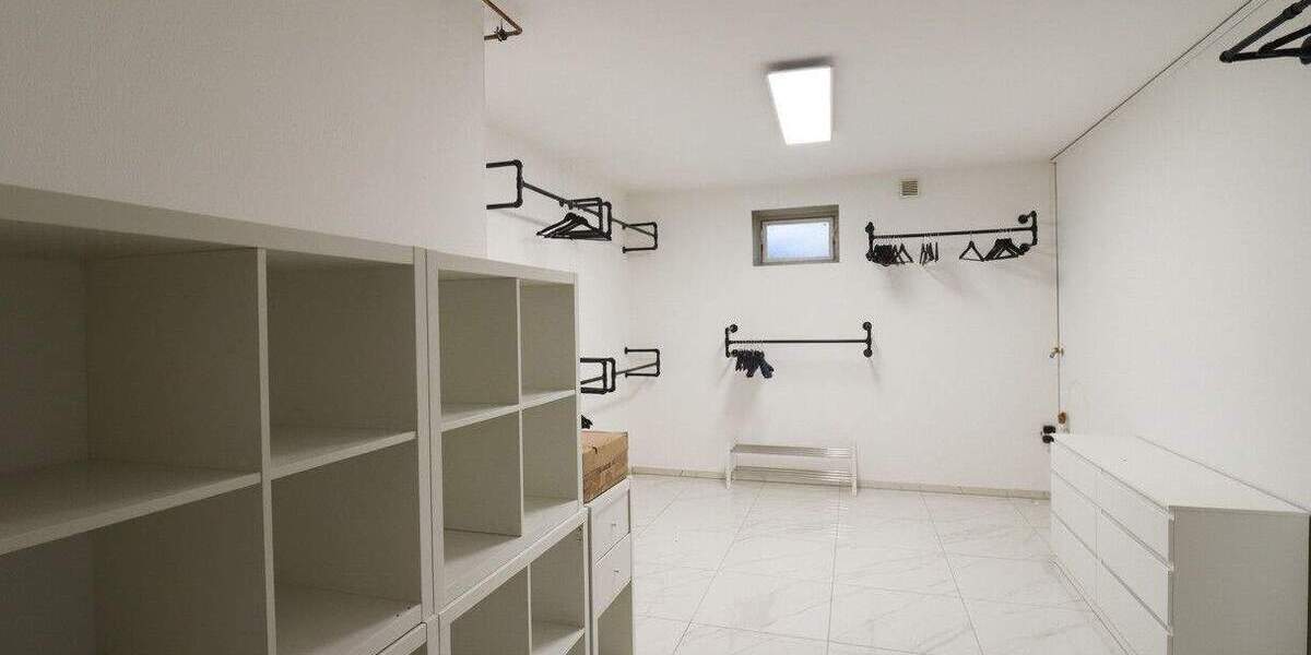 Etagenwohnung Burgoberbach - 2 Zimmer, 75 m&sup2;, 199.000&euro; | Angebot:24807918