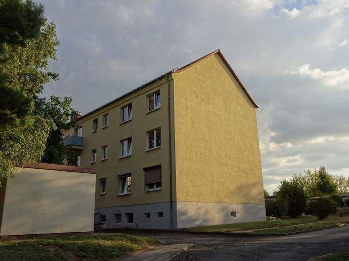 Etagenwohnung Seegebiet Mansfelder Land Röblingen am See - 2 Zimmer, 50 m&sup2;, 325&euro; | Angebot:25568471