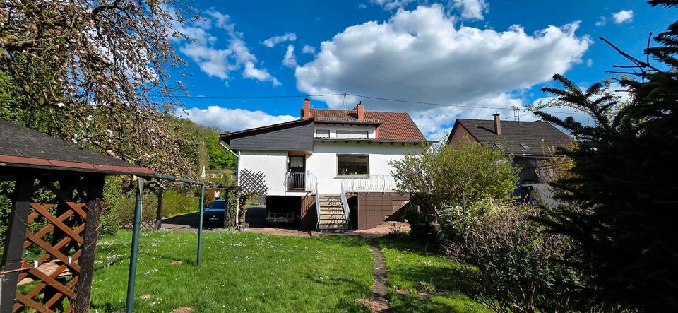 Einfamilienhaus Wadern - 8 Zimmer, 240 m&sup2;, 349.000&euro; | Angebot:26284900