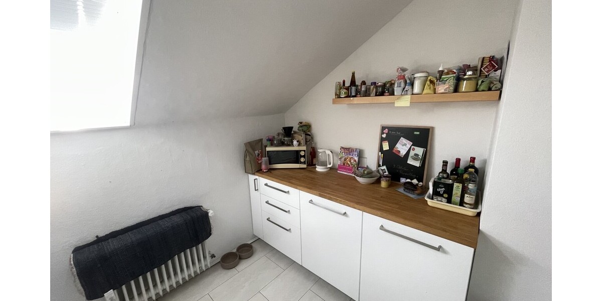 69 m² zum Wohlfühlen – Dachgeschosswohnung mit Stellplatz - Dachgeschoßwohnung Bad Honnef / Aegidienberg Aegidienberg | Angebot:27133833
