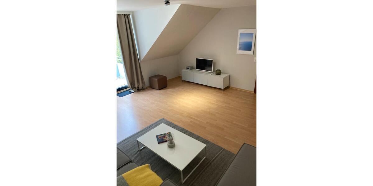 Dachgeschoßwohnung Lübeck Sankt Jürgen - 2 Zimmer, 50 m&sup2;, 1.300&euro; | Angebot:25432293
