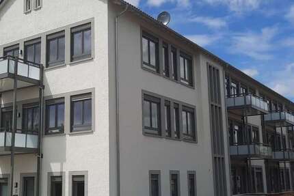 Wohnung zum Mieten in Lich 450 € 58.65 m²