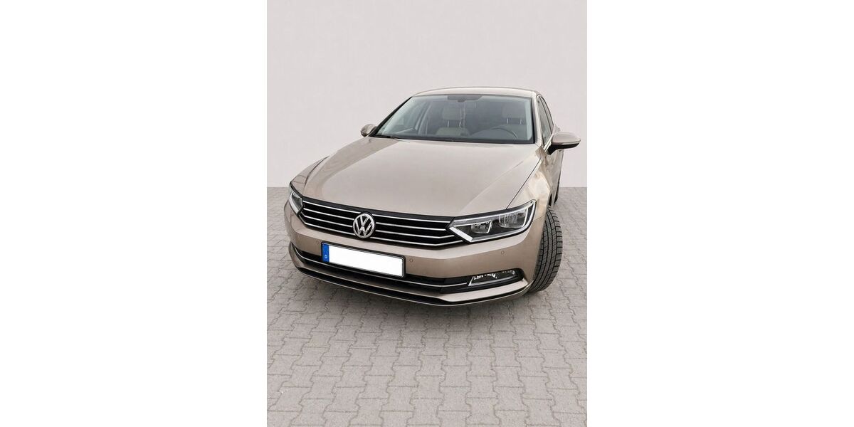 VW Passat 54.390 km 15.490 &euro; Berlin 12359