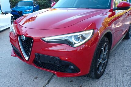 Alfa Romeo Stelvio 139.000 km 16.900 &euro; Krailling bei München 82152