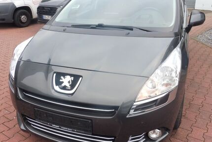 Peugeot 5008 139.000 km 6.990 &euro; Oberhausen 46045